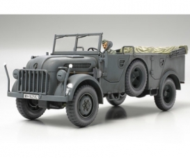 1:48 WWII Dt. Steyr Type 1500A/01 (1)