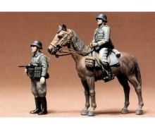 1:35 Ger. Fig. Infantery mounted (2)