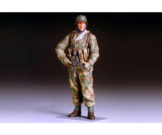 1:16 WWII Figure Ger.Infantry Man Winter